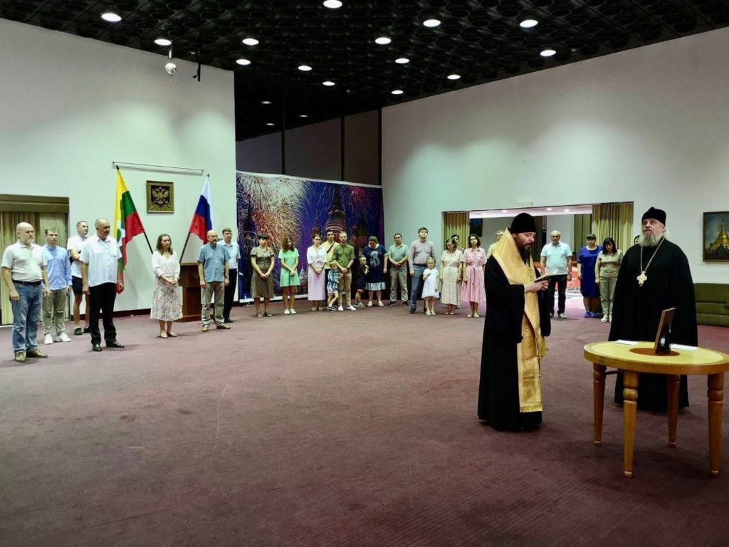 Епископ Джакартский Питирим встретился с соотечественниками в городе Янгоне (Мьянма)