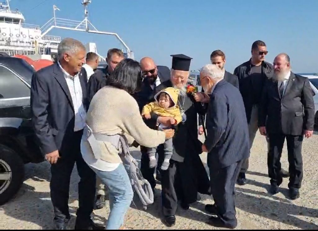 O Oικουμενικός Πατριάρχης επέστρεψε στο νησί του την Ίμβρο (ΦΩΤΟ/VIDEO)