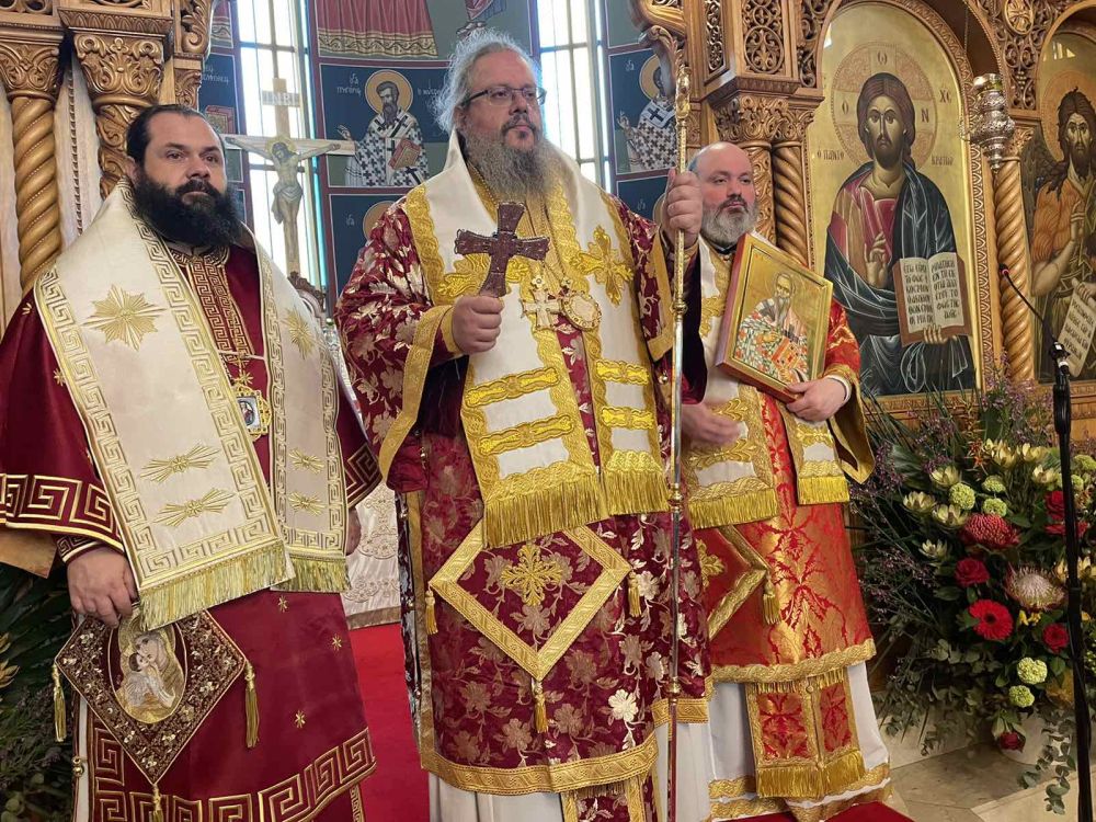 Σύδνεϋ: Στον Ιερό Ναό Αναστάσεως του Χριστού ιερούργησε ο Μητροπολίτης Λαρίσης