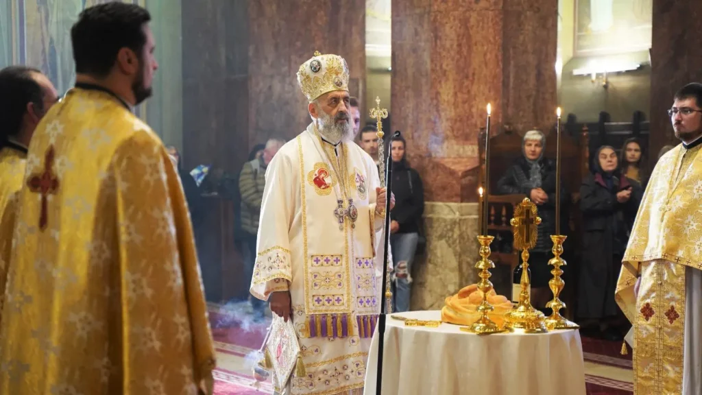 Catedrala Reîntregirii a marcat un secol de la sfințire cu rugăciune pentru primii regi ai României Mari