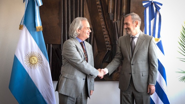 Διεύρυνση σχέσεων Ελλάδας – Αργεντινής στις επαφές Κατσανιώτη στο Μπουένος Άιρες