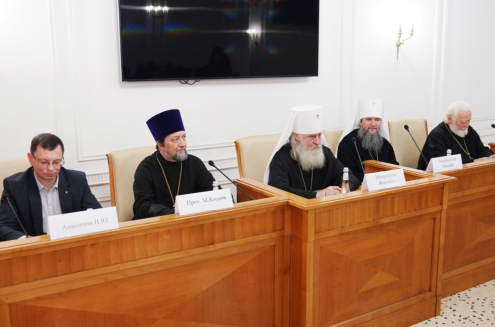 В Общецерковной аспирантуре и докторантуре состоялся актовый день