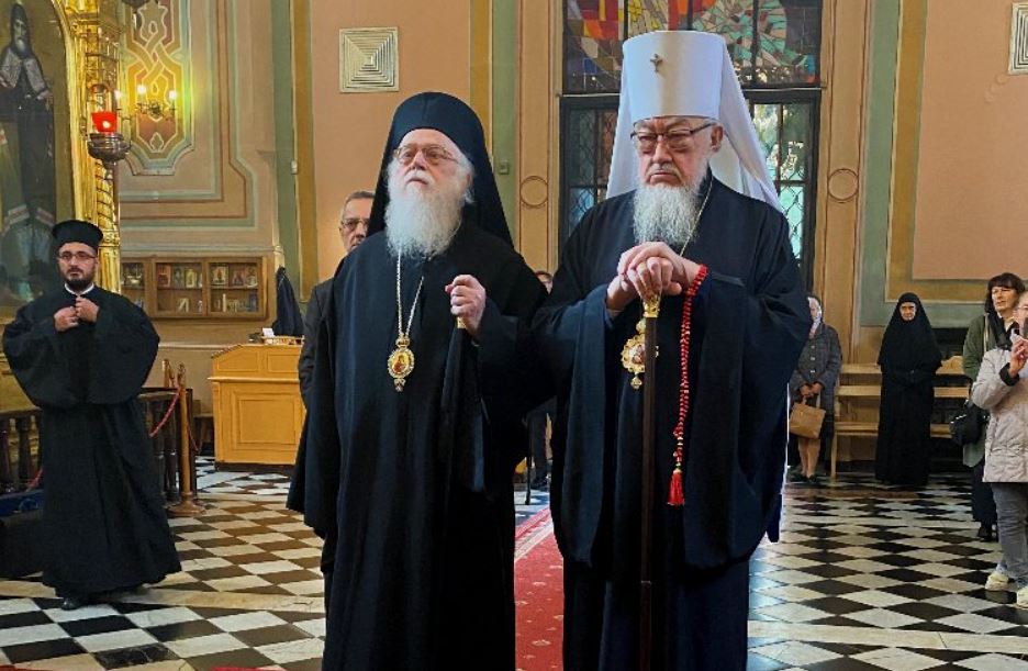 Doxology service in Warsaw by resident Archbishop Sawa and visiting Archbishop of Albania Anastasios