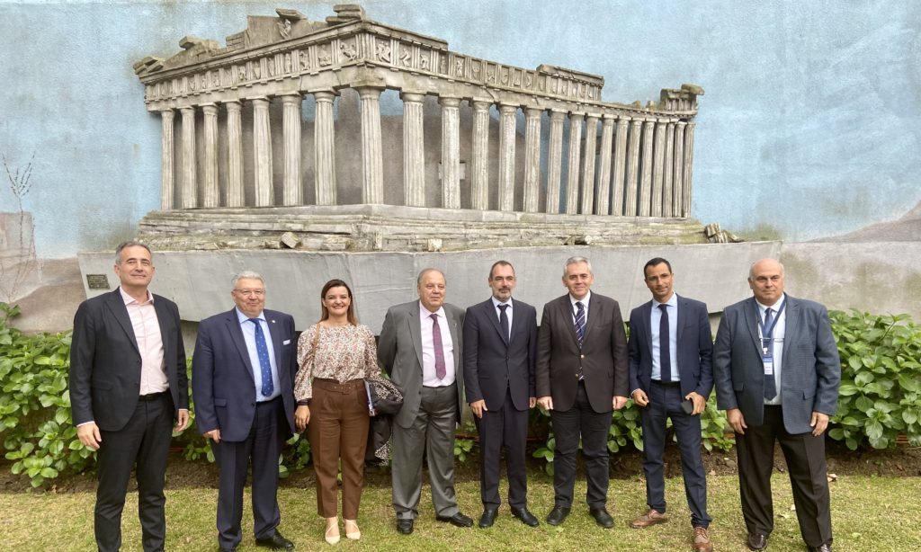 Επαφές Χαρακόπουλου με τους Έλληνες ομογενείς του Μοντεβιδέο