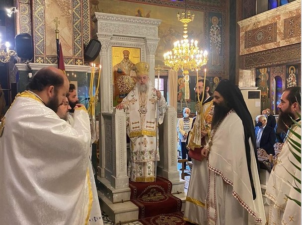 Αρχιερατική Θεία Λειτουργία στον Ι. Ν. Αγίου Παντελεήμονος Πεύκης