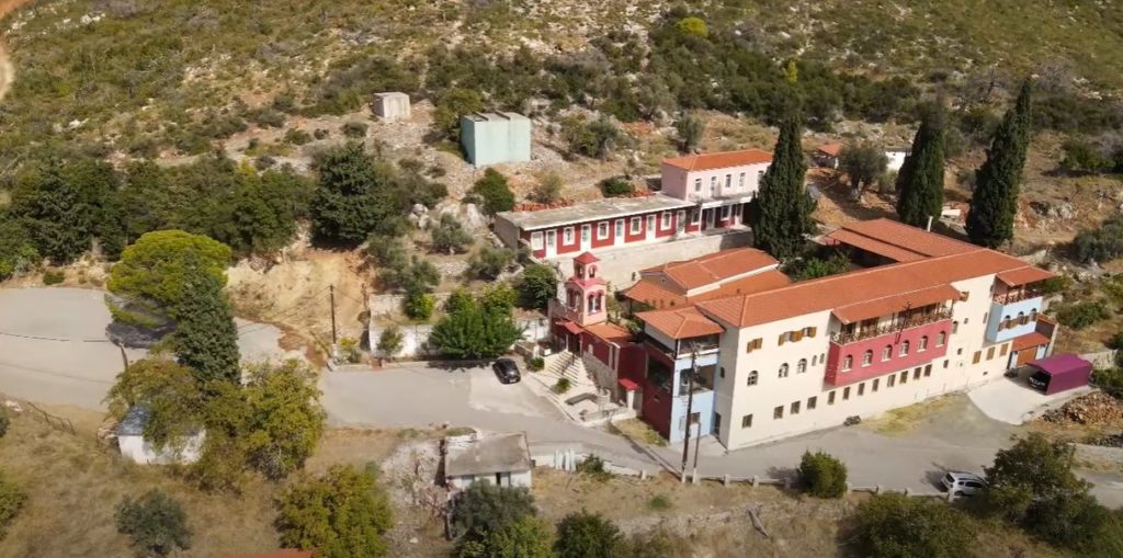 Η Ιερά Μονή Μακρυμάλλη από ψηλά