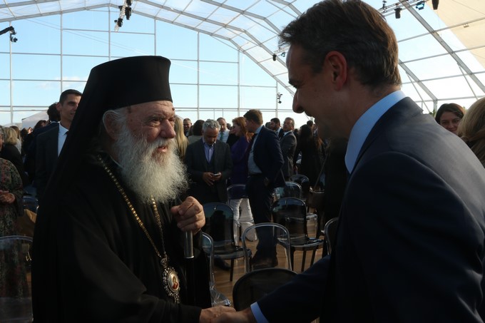 Ο Αρχιεπίσκοπος στα εγκαίνια του έργου στο «Ελληνικό»