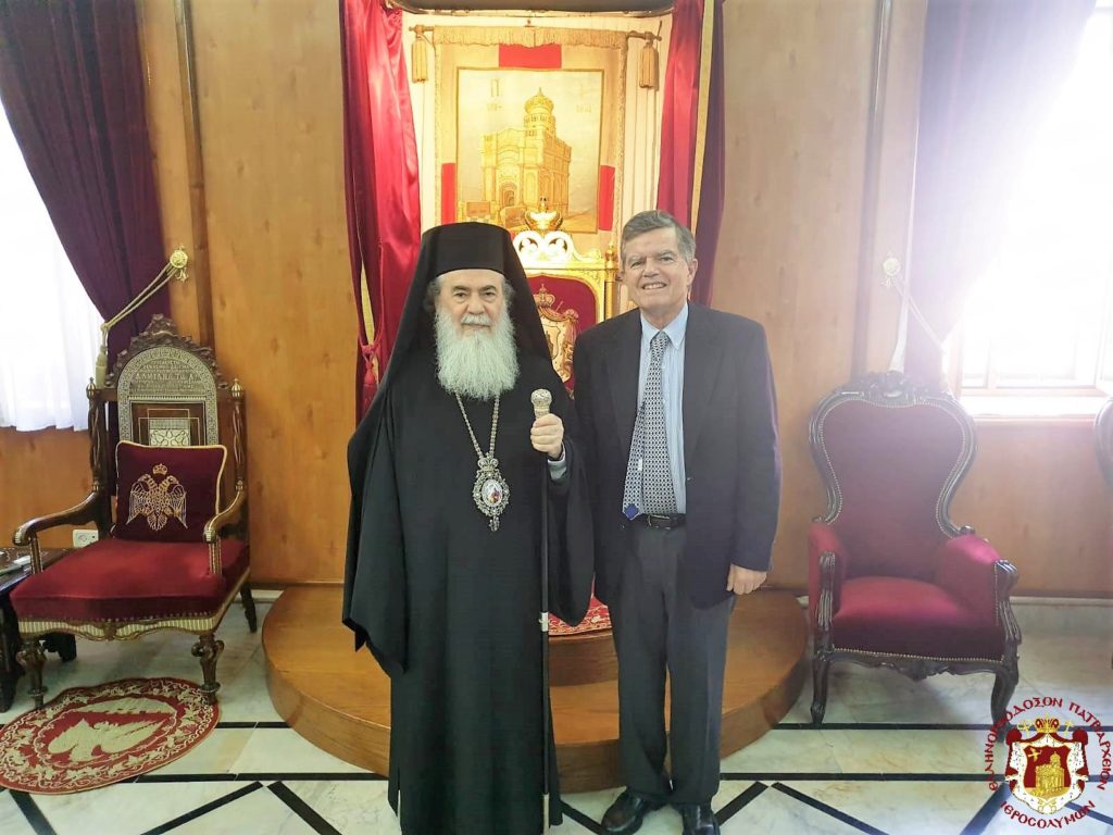 Στον Πατριάρχη Ιεροσολύμων ο Αθανάσιος Μαρτίνος