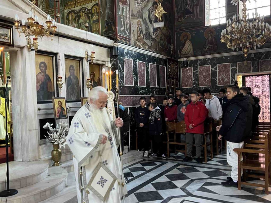 Την αγάπη του για τα παιδιά εξέφρασε ο Μητροπολίτης Θηβών