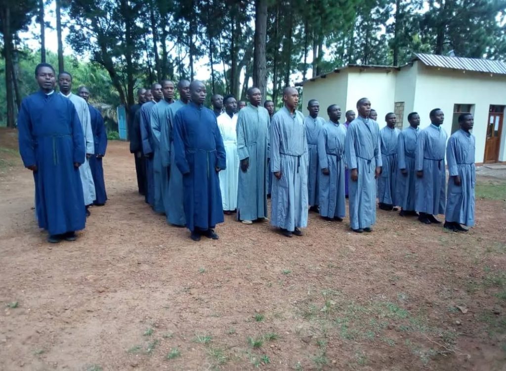 Ρεκόρ ιεροσπουδαστών στη Σχολή της Μπουκόμπα