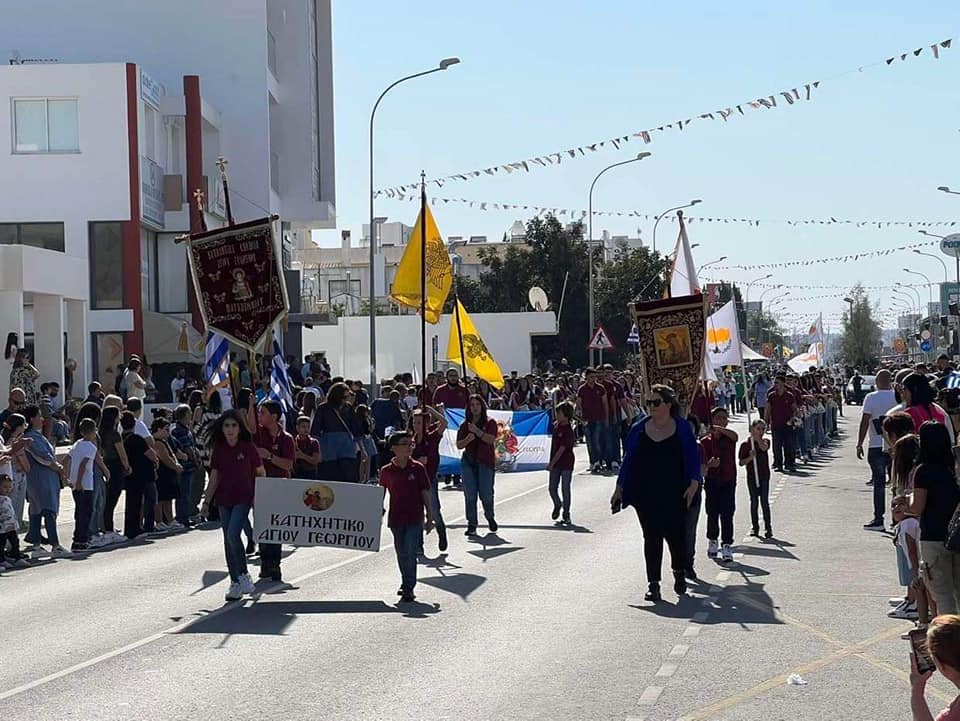 Δυναμική συμμετοχή του Κατηχητικού του Μητροπολιτικού Ναού Παραλιμνίου στην παρέλαση