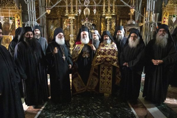 Η εορτή του Άγιου Ιωάννη Χρυσοστόμου στην ΙΜΜ Βατοπαιδίου – H κατανυκτική Αγρυπνία και τα μηνύματα από το Συνοδικό (VIDEO)