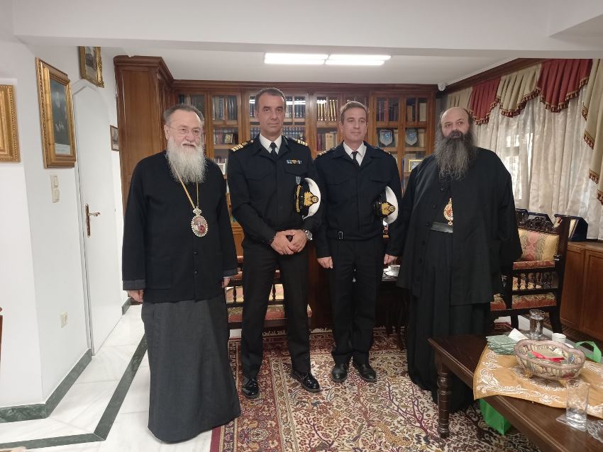 Στον Μητροπολίτη Διονύσιο ο Λιμενάρχης Κορίνθου και ο Διοικητής της Λιμενικής Αστυνομίας