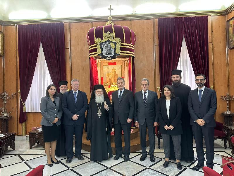 THE GENERAL SECRETARY OF THE MINISTRY OF FOREIGN AFFAIRS OF GREECE MR LALAKOS VISITED THE PATRIARCHATE
