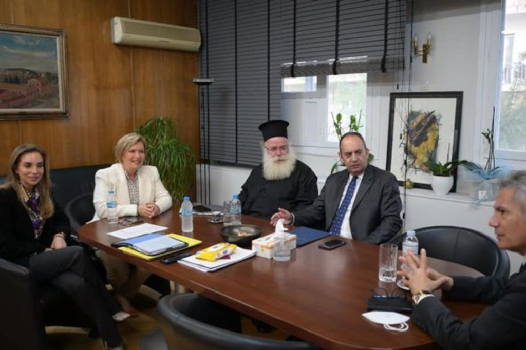 Ο Μητροπολίτης Ιεραπύτνης σε σύσκεψη στο Υπουργείο Υγείας