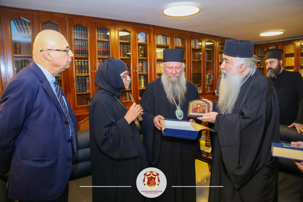 المِتروبوليت ديفيد شاكراً بَطريرك القُدس خلال زيارتهِ عمّان