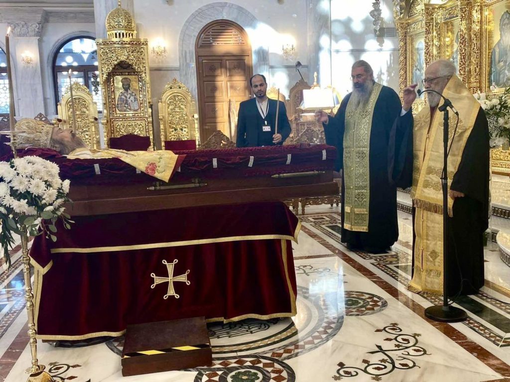 Ο Μητροπολίτης Κωνσταντίας τέλεσε τρισάγιο ενώπιον του Μακαριστού Αρχιεπισκόπου Κύπρου κυρού Χρυσοστόμου