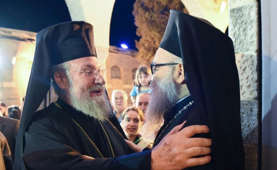 انتقال رئيس أساقفة قبرص الجليل خريسوستموس الثاني إلى الربّ، وقد