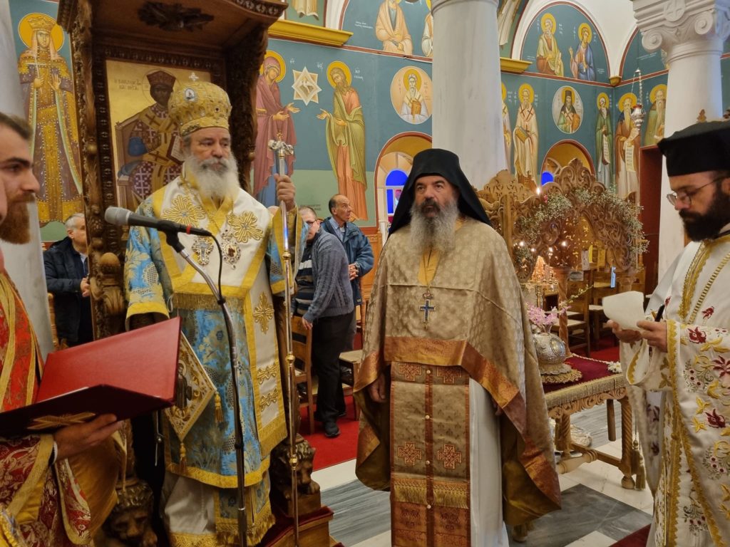 Αρχιερατικό μνημόσυνο του Μακαριστού Μητροπολίτη Ύδρας Ιερόθεου