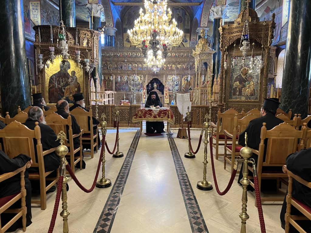 Ιερατική σύναξη της Μητρόπολης Καστορίας