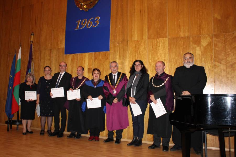 Двама нови професори в Православния богословски факултет на ВТУ