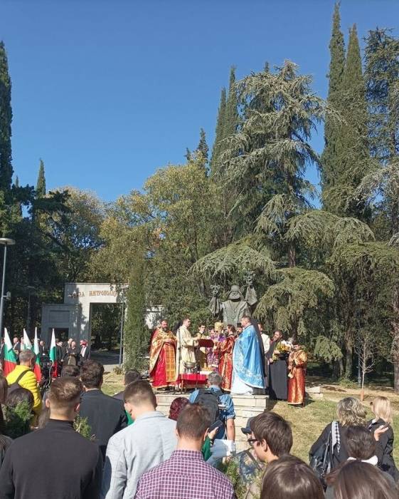 Преподаватели от Богословския факултет в СУ почетоха паметта на митр. Методий (Кусев) в Стара Загора