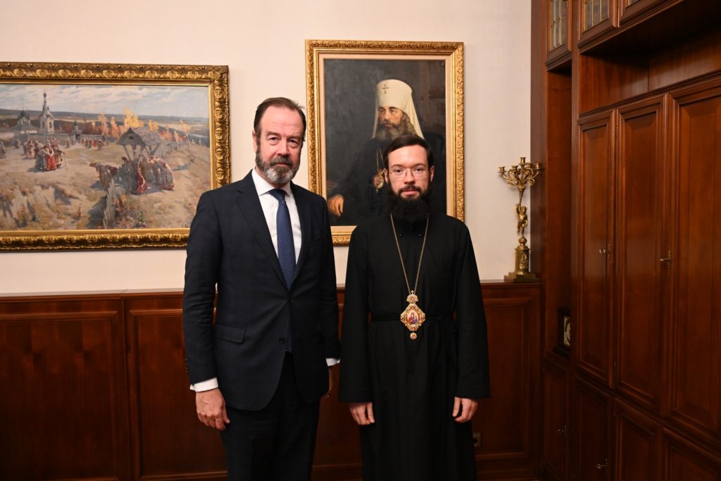 Митрополит Волоколамский Антоний встретился с послом Королевства Нидерландов в России