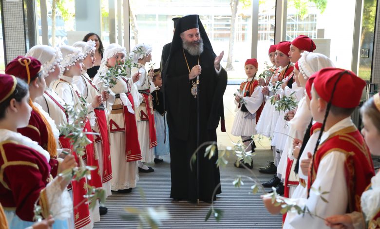 Σύδνεϋ: Ο Αρχιεπίσκοπος Αυστραλίας στην παράσταση «Αναγέννηση ενός έθνους» (ΦΩΤΟ)
