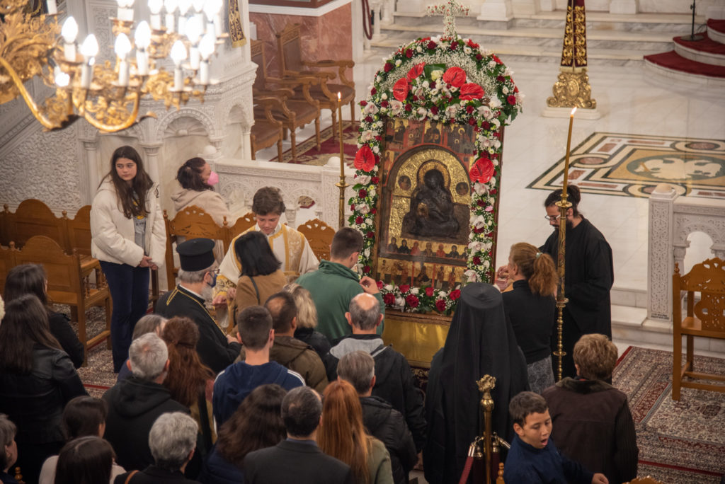 ΣΕΡΡΕΣ: Η υποδοχή της Ιεράς Εικόνας της Παναγίας “Μεγαλοσπηλαιωτίσσης”