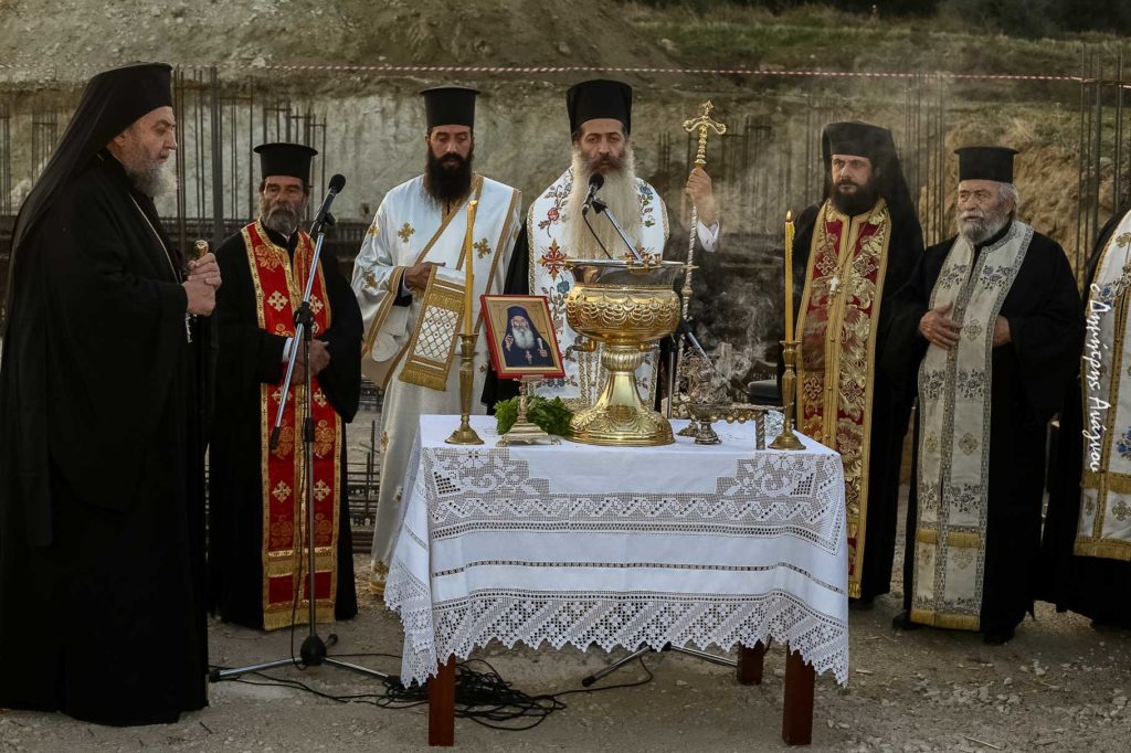 Θεμελίωση ναού προς τιμήν του Οσίου Ιακώβου Τσαλίκη στις Λιβανάτες