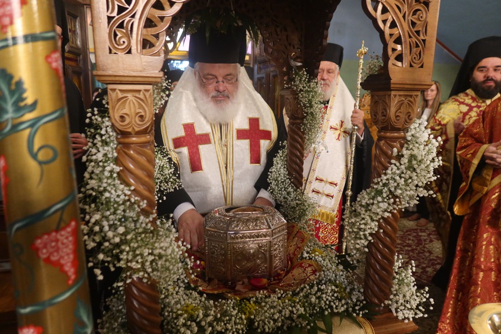 Οι Ακρίτες της Ορεστιάδος υποδέχθηκαν με κατάνυξη την τιμία Κάρα του Αγίου Παντελεήμονος