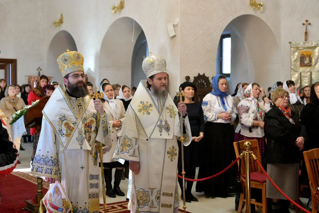 Maica Domnului ne arată că îmbogățirea în Dumnezeu este dăruirea: Hramul catedralei românești din Madrid