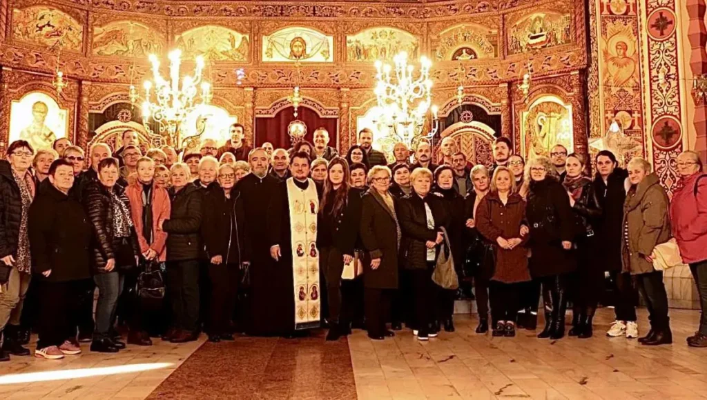 Persoanele hipoacuzice din două oraşe transilvănene şi-au dat întâlnire la biserica „Învierea Domnului” din Târgu-Mureș