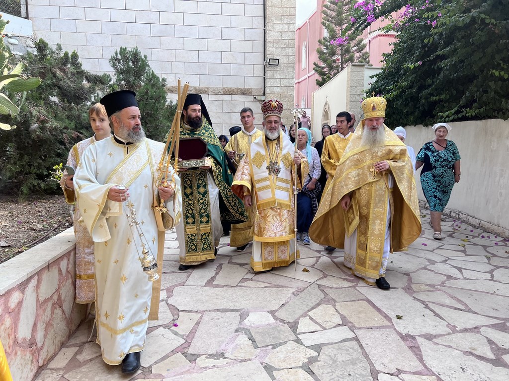 Иерарх Иерусалимской Церкви возглавил престольное торжество подворья Русской духовной миссии в Яффе