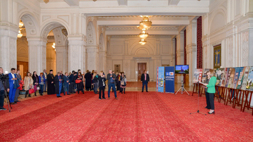 Expoziţie la împlinirea a 50 de ani de la semnarea Convenţiei privind protecţia patrimoniului mondial, vernisată la Parlament