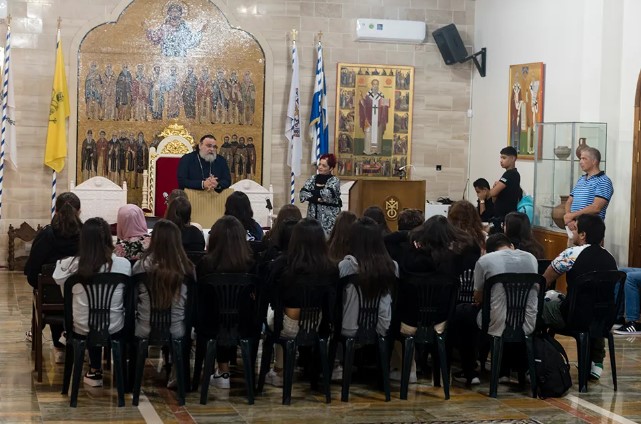 Συνάντηση Μητροπολίτη Ταμασού με μαθητές του Λυκείου Παλλουριώτισσας