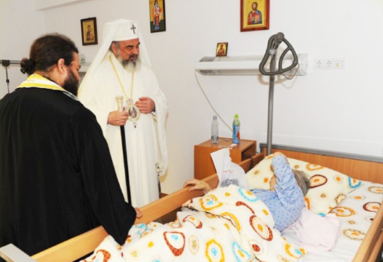 Feast day of Nektarios the Wonderworker solemnly celebrated at dedicated Palliative Care Center of Archdiocese of Bucharest