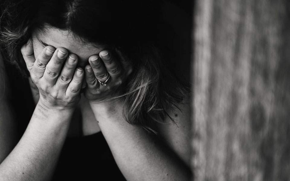 Δυναμικός ο ρόλος της Εκκλησίας στον αγώνα εξάλειψης της ενδοοικογενειακής βίας