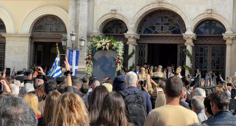 Ηράκλειο: Εκατοντάδες πιστοί στη λιτάνευση του Πολιούχου Αγίου Μηνά