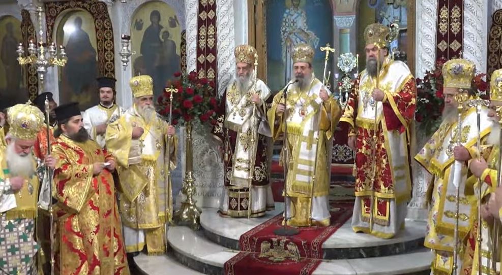 Η Πάτρα πανηγυρίζει τον Προστάτη της Άγιο Ανδρέα – Χιλιάδες πιστοί προσκύνησαν την Τιμία Κάρα του Πρωτοκλήτου