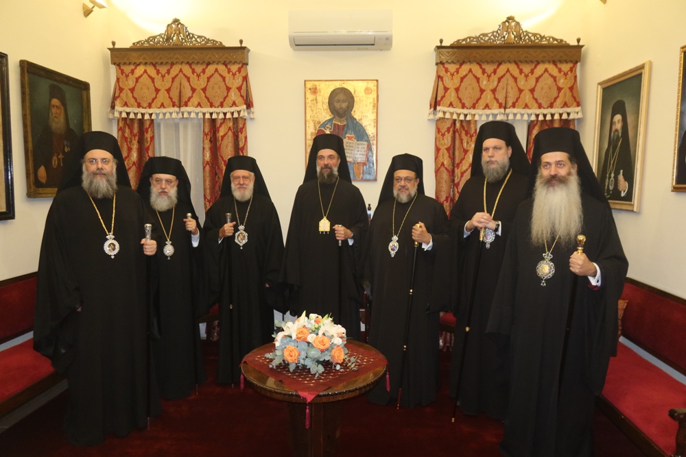 Εσπερινός Ονομαστηριών Μητροπολίτη Θήρας Αμφιλοχίου