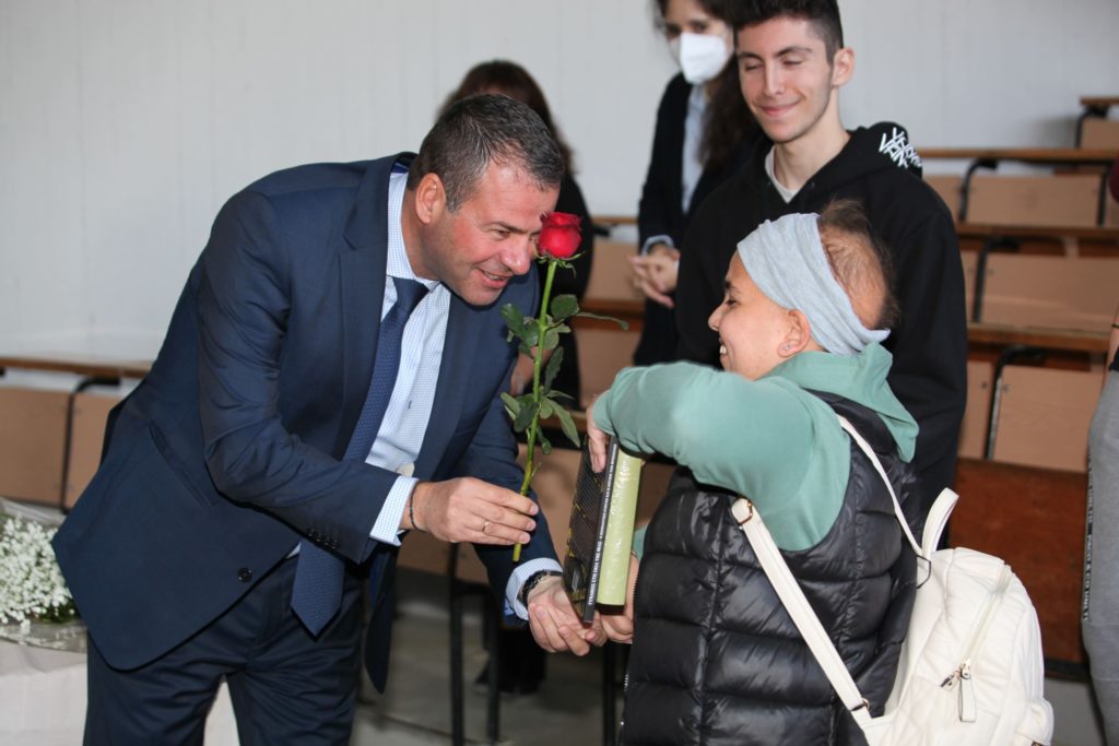 Η Θεολογική Σχολή Αθηνών υποδέχθηκε τους Πρωτοετείς με μήνυμα κατά της έμφυλης βίας