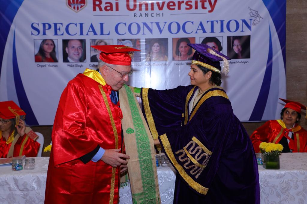 O Γ. Xρυσουλάκης αναγορεύθηκε σε Επίτιμο Διδάκτορα του Πανεπιστημίου Jharkhand Rai, Ranchi στην Ινδία
