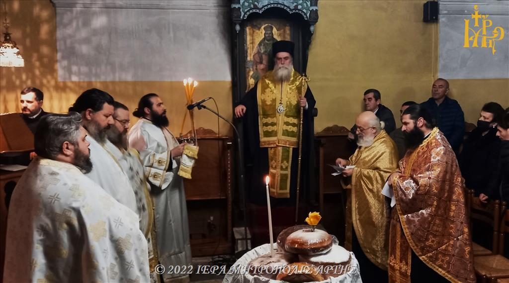 Στον πανηγυρίζοντα Ιερό Ναό Αγίου Σπυρίδωνος Άρτης ο Μητροπολίτης Καλλίνικος