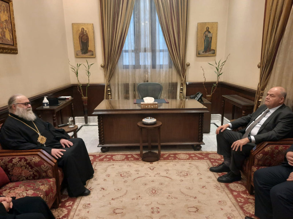 لبطريرك يوحنا العاشر يستقبل وزير التجارة الداخلية وحماية المستهلك.