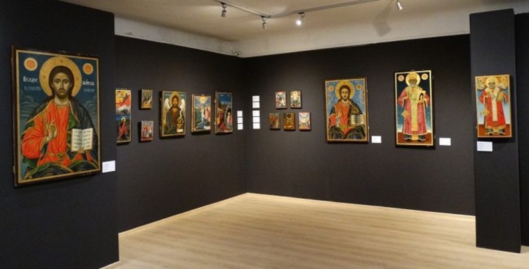 В Полша откриха изложба с икони от Музейния комплекс в Банско