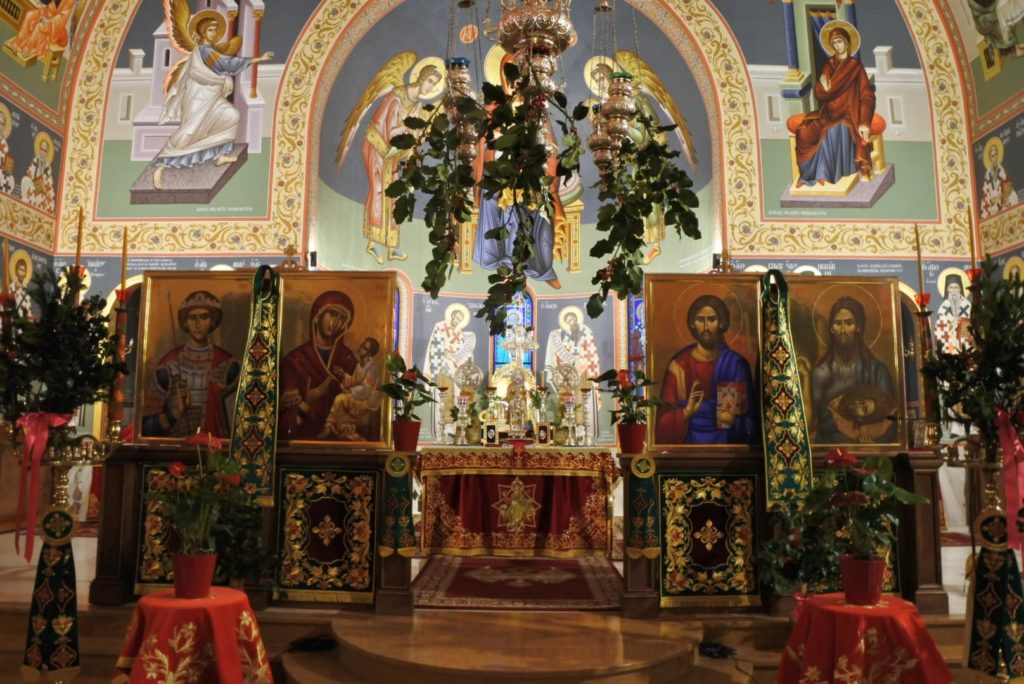Μεγάλες Βασιλικές Ώρες Χριστουγέννων και Θεία Λειτουργία από τον Ιερό Ναό Αγίου Γεωργίου Παπάγου – Ψάλλει η Ελληνική Βυζαντινή Χορωδία (ΒΙΝΤΕΟ)