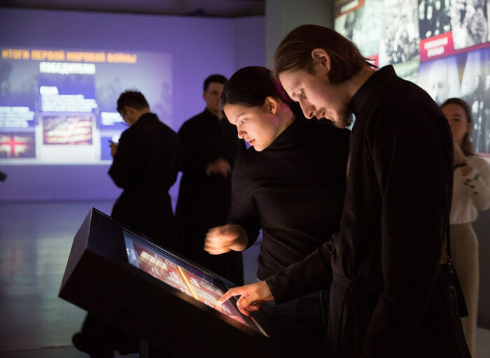 ОТКРЫЛАСЬ ВЫСТАВКА «100-ЛЕТИЕ ПОДВИГА НОВОМУЧЕНИКОВ И ИСПОВЕДНИКОВ РОССИЙСКИХ ПРИ ИЗЪЯТИИ СВЯТЫНЬ»