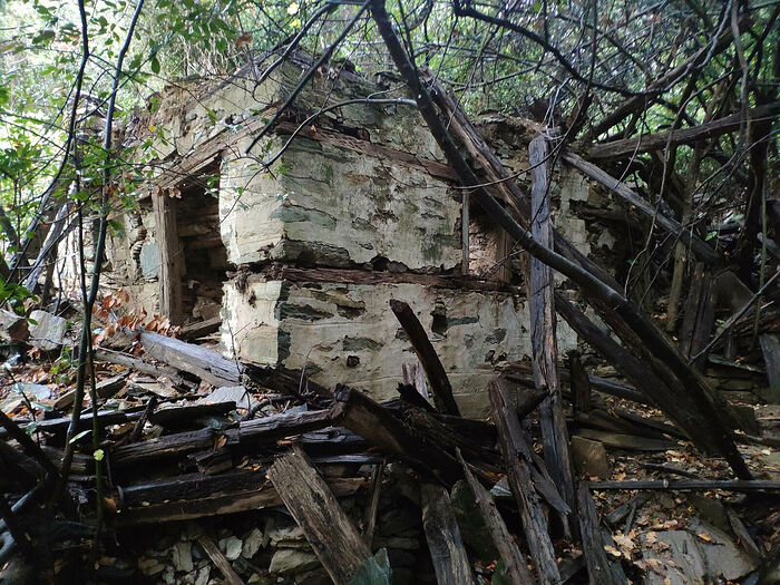 PROBABLE FIRST CELL OF ST. PAISIUS (VELICHKOVSKY) DISCOVERED ON HOLY MOUNTAIN