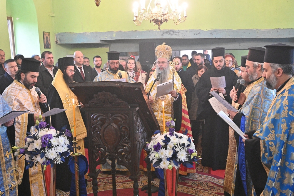 Молебен канон към Пресвета Богородица в с. Богдан